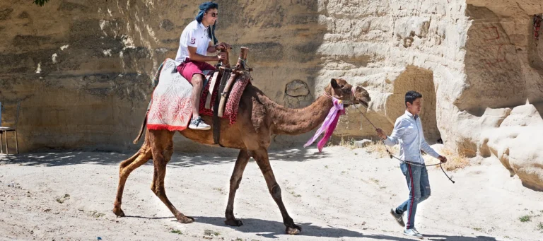camel-safari-in-endless-cappadocia-2