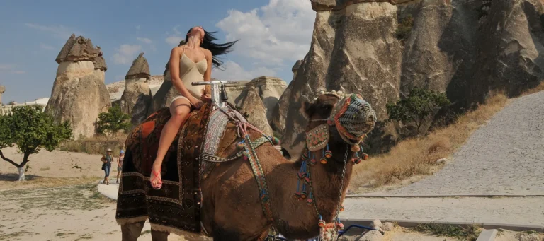 camel-safari-in-endless-cappadocia-3