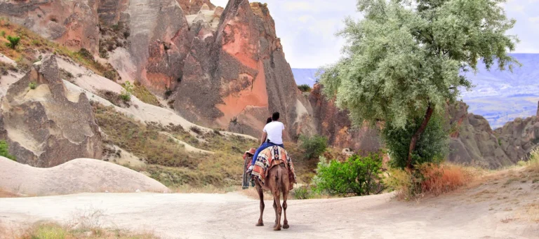 camel-safari-in-endless-cappadocia-4