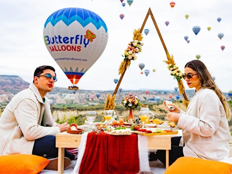 Breakfast-hot-air-balloon-endless-cappadocia-6